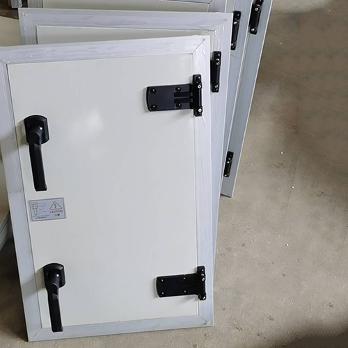 空調(diào)機(jī)組檢修門(mén)